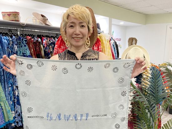 ブロックプリント体験　ハワイモチーフのスタンプで、世界に一つの作品を作ろう！＜60分～120分／ワイキキショッピングプラザ内＞by Muumuu Mall