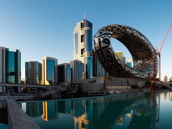 UAE_Dubai_Museum of the Future_pixta_63497289_M