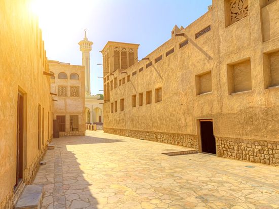 UAE_Dubai_Old Dubai_shutterstock_221610370