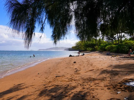 Hawaii_Kauai_Anini Beach_shutterstock_2139730385 - Copy