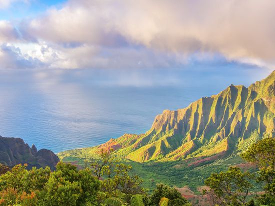 Kalalau Valley shutterstock_577570336