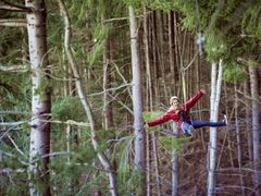 【Kea 6-Line Tour】Ziptrek Ecotours Girl on Zipline (2)