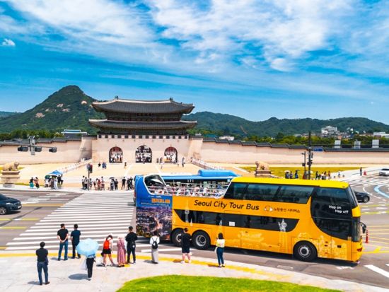 東大門「Seoul City Tour Bus」2階建てシティツアーバス 伝統文化コース 世界遺産宗廟や伝統市場をめぐる＜1日乗り降り自由／東大門発＞