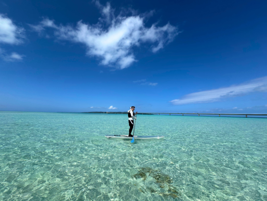 【貸切】ユニの浜上陸 クリアSUP/クリアカヤック選択可＜120分／ドローン撮影付／返金保証／宮古島＞