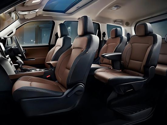 ドライバー付・4WD【3日間チャーター】カトマンズからポカラ/チトワン往復 or ルンビニ往復