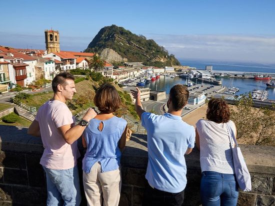 GETARIA TXAKOLI WINE TOUR FROM SAN SEBASTIAN