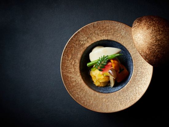 西宮神社祈祷体験＋神恩和食フルコース 商売繁盛と良縁を願う 個室でフルコースを堪能 大切な記念日にもおすすめ＜おみくじ付き＞