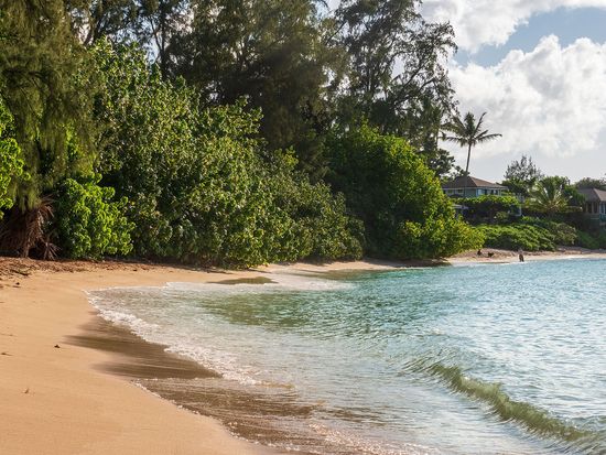 Kawela Bay Oahu North Shore shutterstock_2465469715