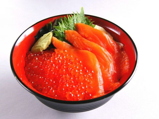 北海道の海鮮を食べよう！札幌市中央卸売市場場外市場へ！ヤン衆料理「北の漁場」海鮮丼プラン+5％割引券付き＜朝食or昼食／無料送迎／札幌＞