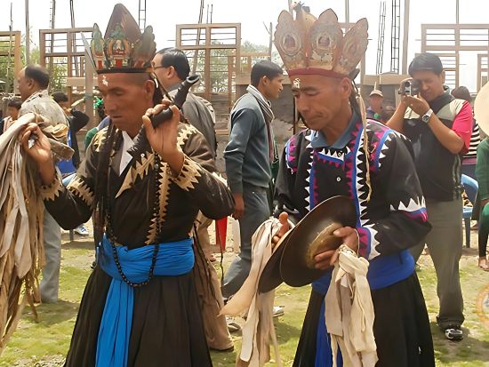 【カトマンズ発・2泊3日ツアー】自給自足のガーレ族のガーレ村でウルルン滞在＜ホテル送迎／日本語ガイド／食事付＞