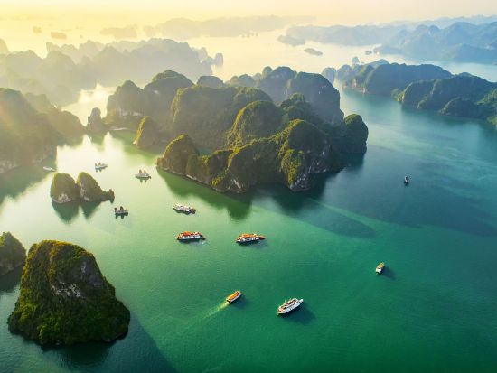 【都市間送迎】ハノイ市内 ⇔ ハロン湾 ＜貸切／最大6名／現地語ドライバー＞