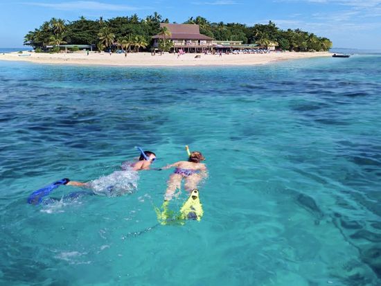 ビーチコマー アイランドリゾート日帰りツアー　シュノーケリングやウミガメ観察など充実のアクティビティ！＜昼食付／ナンディ・デナラウ＆コーラルコースト発＞