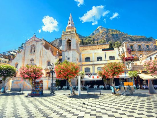 Tarmina_San Giuseppe Church_AdobeStock_225198875