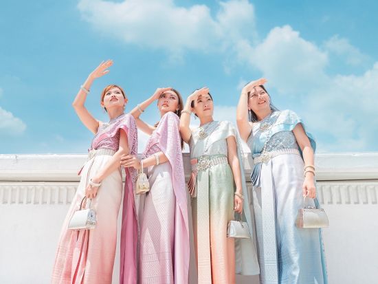 タイ民族衣装レンタル　センス・オブ・タイ「Sense of Thai」 きらめく衣装で街歩き＜日本語対応可＞