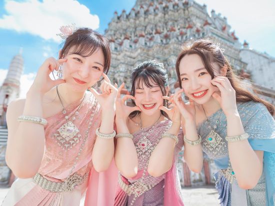タイ民族衣装レンタル　センス・オブ・タイ「Sense of Thai」 きらめく衣装で街歩き＜日本語対応可＞