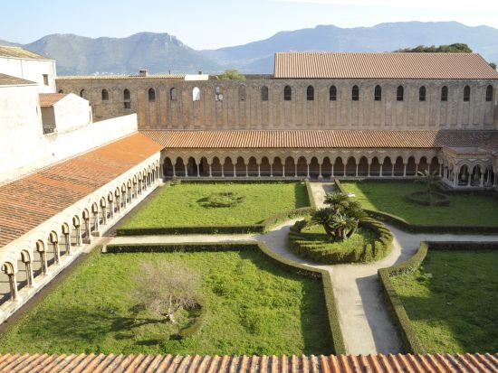 【寄港地観光】パレルモ港発着！セジェスタ遺跡＆自由に巡るモンレアーレ観光ツアー＜貸切／7時間／現地語ドライバー＞by MAX HARVEST