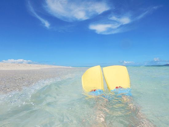 Beach Resort_Fiji_snorkel_pixta_59854132_M