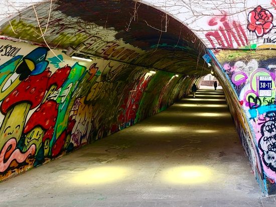 壁画トンネル（トッケビ）