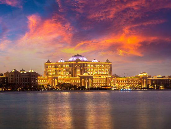 UAE_Abu Dhabi_AdobeStock_396433415