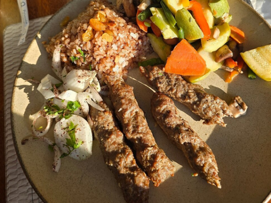 【プレミアム・カイロ】選べる観光でオーダーメイド！ギザのピラミッド＋終日観光 *絶景レストラン昼食付 ＜終日／日本語／チップ込／カイロorギザ発＞