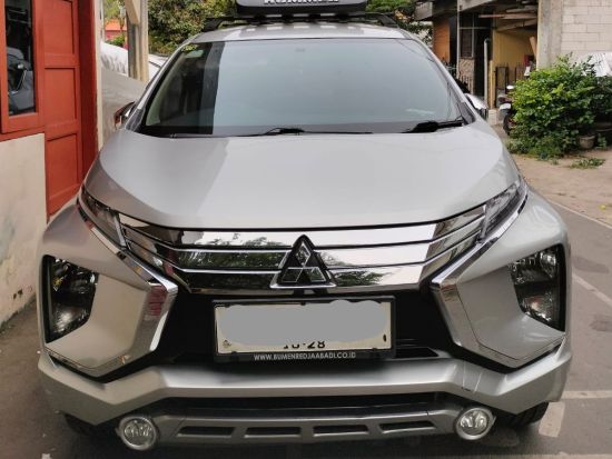 【空港送迎】スカルノ・ハッタ空港⇔ジャカルタ市内ホテル　送迎サービス＜貸切／最大10名／現地語ドライバー＞