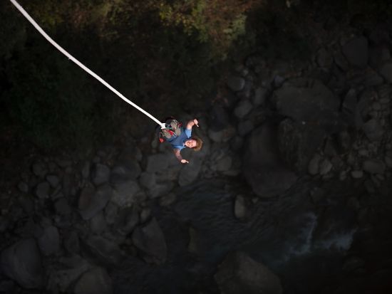 バンジージャンプ☆絶景！絶叫！世界第2位の160mから谷底へジャンプ！＜昼食付／カトマンズ発＞