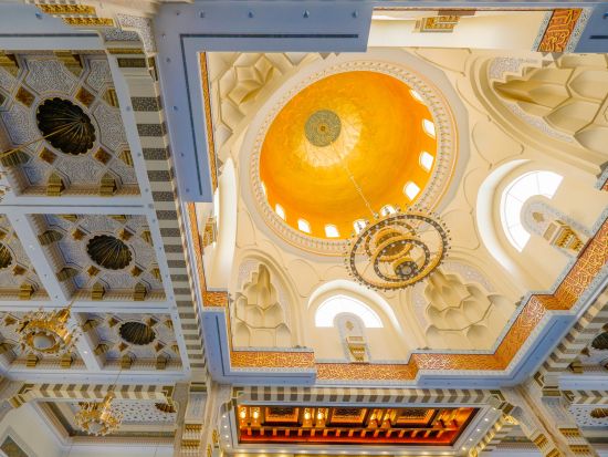 【空港送迎】クアラルンプール市内 ⇒ クアラルンプール国際空港　白のモスク立ち寄り付き ＜貸切／英語ドライバー＞