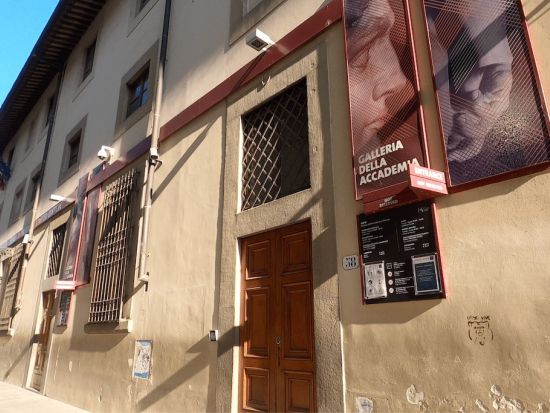 アカデミア美術館でミケランジェロのダヴィデ像鑑賞！美術ガイドチヅさんと巡るプライベートツアー ＜1.5時間／日本語／貸切＞