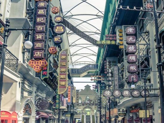 宋時代の上海へタイムスリップ⁉ 上海宋城テーマパーク入場券＋歌劇ショー『上海千古情』（VIP席）チケット