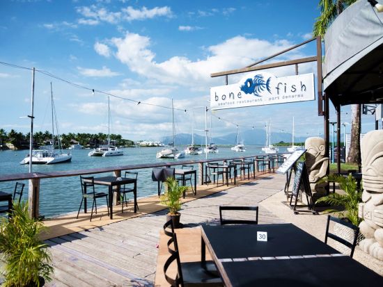 ボーンフィッシュ・シーフードレストラン（Bonefish Seafood Restaurant）食事券＆事前予約サービス＜現地集合・解散／デナラウ地区＞