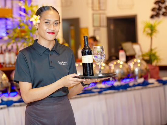 ボーンフィッシュ・シーフードレストラン（Bonefish Seafood Restaurant）食事券＆事前予約サービス＜現地集合・解散／デナラウ地区＞