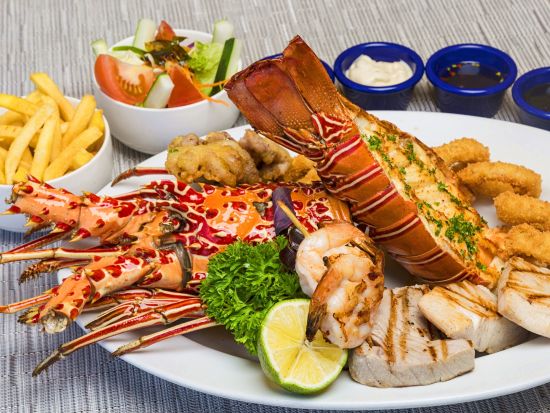 ボーンフィッシュ・シーフードレストラン（Bonefish Seafood Restaurant）食事券＆事前予約サービス＜現地集合・解散／デナラウ地区＞