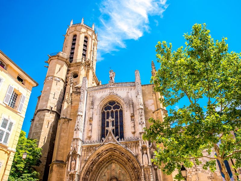 auveur gothic cathedral_shutterstock_493453018
