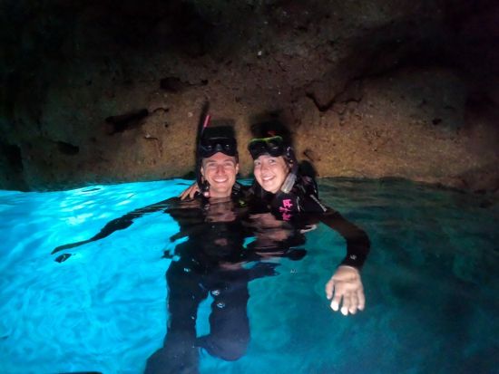 【貸切】青の洞窟スノーケリング＆SUPツアー 完全貸切でプライベートな時間を満喫！ 丁寧なレクチャーで初めての方も安心＜4時間／写真サービス付き＞