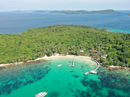 【貸切】フーコック島発着 サンセット鑑賞＆釣りやシュノーケリングなどマリンアクティビティを満喫！＜午後／英語ガイド／夕食付き＞