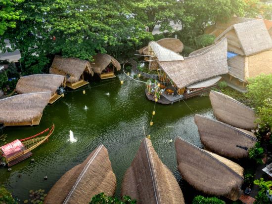 バレ・ウダン・マン・エンキン（Bale Udang Mang Engking）　食事券＆事前予約サービス＜クタ＞