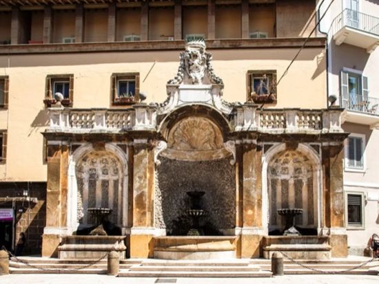 フラスカーティ散策＆ワイナリー見学プライベートツアー　3種のワイン試飲＆アルバーノ湖にてコーヒータイム付き＜貸切／約7時間／日本語アシスタント付き／ローマ発＞