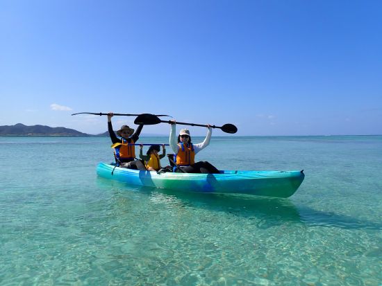 貸切ちゅら海カヤックツアー 1組限定のプライベートツアーで石垣島の海を水上散歩 初心者も楽しめる非日常体験＜午前or午後／2時間／写真データ無料／石垣島＞