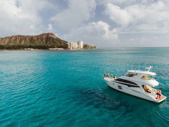 貸切ボートチャーター　セレンディピティ号　シュノーケリング体験とソフトドリンク付き！ワイキキ送迎可＜3時間／英語／ケワロ湾発＞