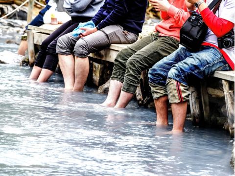 登別温泉泉源ウォッチングツアー　登別の魅力を歩く！湧き出るお湯に足を浸す天然足湯も楽しめる♪地獄谷＋奥の湯＋大湯沼＋大湯沼川天然足湯＜3～12月／泉源公園集合＞
