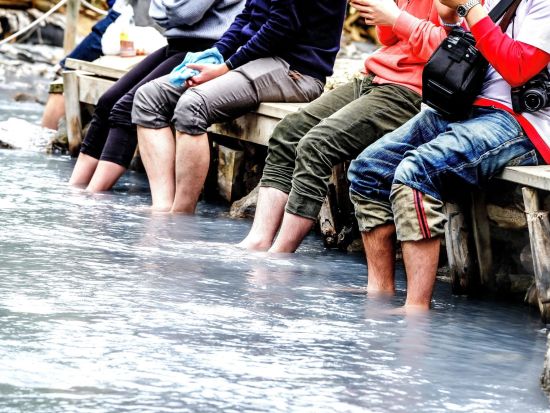 登別温泉泉源ウォッチングツアー　登別の魅力を歩く！湧き出るお湯に足を浸す天然足湯も楽しめる♪地獄谷＋奥の湯＋大湯沼＋大湯沼川天然足湯＜3～12月／泉源公園集合＞