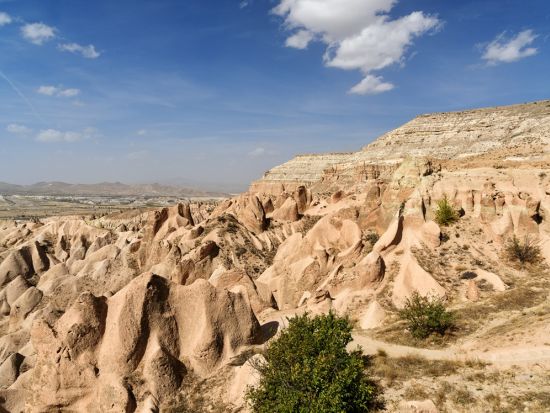 カッパドキア南部1日観光　レッドバレー＋ピジョンバレー＋オズコナック地下都市＜混載／約7時間／英語ガイド＞＊前日まで予約受付中