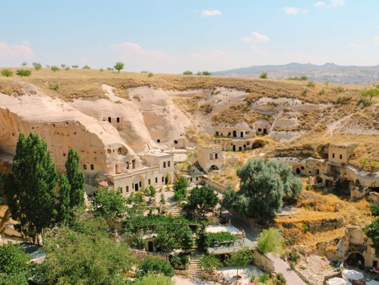 カッパドキア1日観光　レッド＆グリーンツアー　ギョレメ野外博物館＋ピジョンバレー＋地下都市＋ウチヒサール城＜混載／約7時間／英語ガイド＞＊前日まで予約受付中