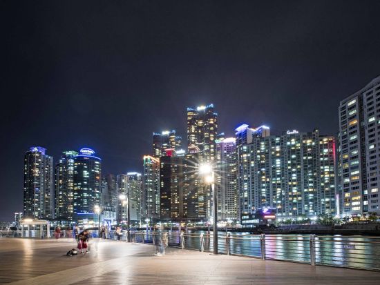 海雲台ブルーラインパーク スカイカプセル＆釜山夜景ツアー　ミラク・ザ・マーケットや The Bay 101などを巡る＜1名参加OK／選べる出発地／英語ガイド＞