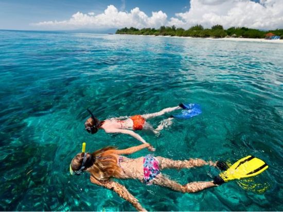 マリンセット3プラン バナナボートとシュノーケルやマーブルなど3つの組み合わせからチョイス！アクティビティを遊びつくそう＜約1時間～／南部 美らSUNビーチ＞ 