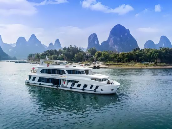 桂林発 陽朔日帰り観光ツアー 漓江下り4つ星クルーズ＋遇龍河いかだ下り＜日本語ガイド＋専用車／昼食付／桂林ホテル発着＞