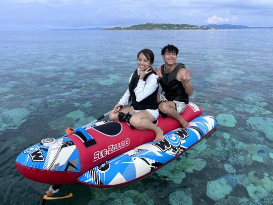 フライボード体験 新定番アクティビティで空中散歩！空を飛ぶスリルと爽快感を体験◎マリンチューブ付プランも＜名護市・今帰仁村・古宇利島＞