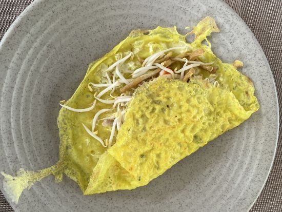 贅沢メコン川1日観光！本格カヤック体験＆メコン川クルーズ＆永長寺＆バインセオ料理体験ツアー ＜往復送迎／日本語ガイド／象耳魚の昼食／選べる解散場所＞