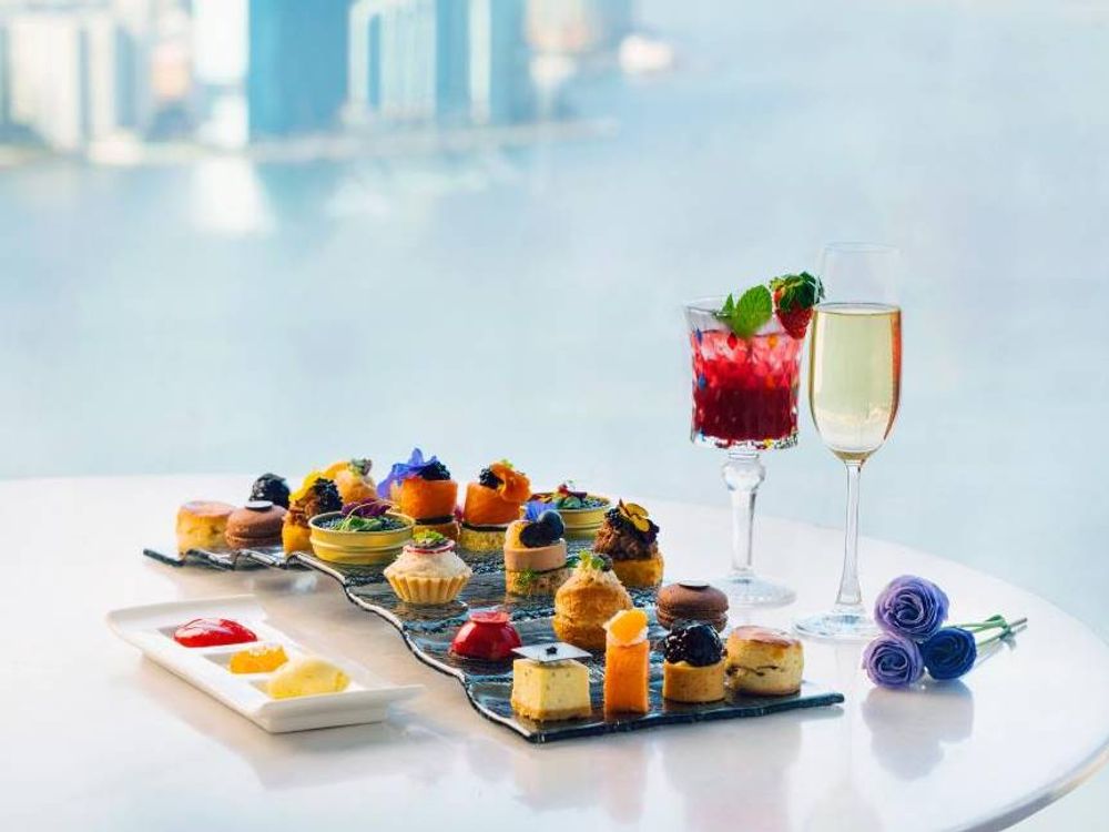 Harbour Grand Hong Kong Caviar Black Truffle Tea Set1