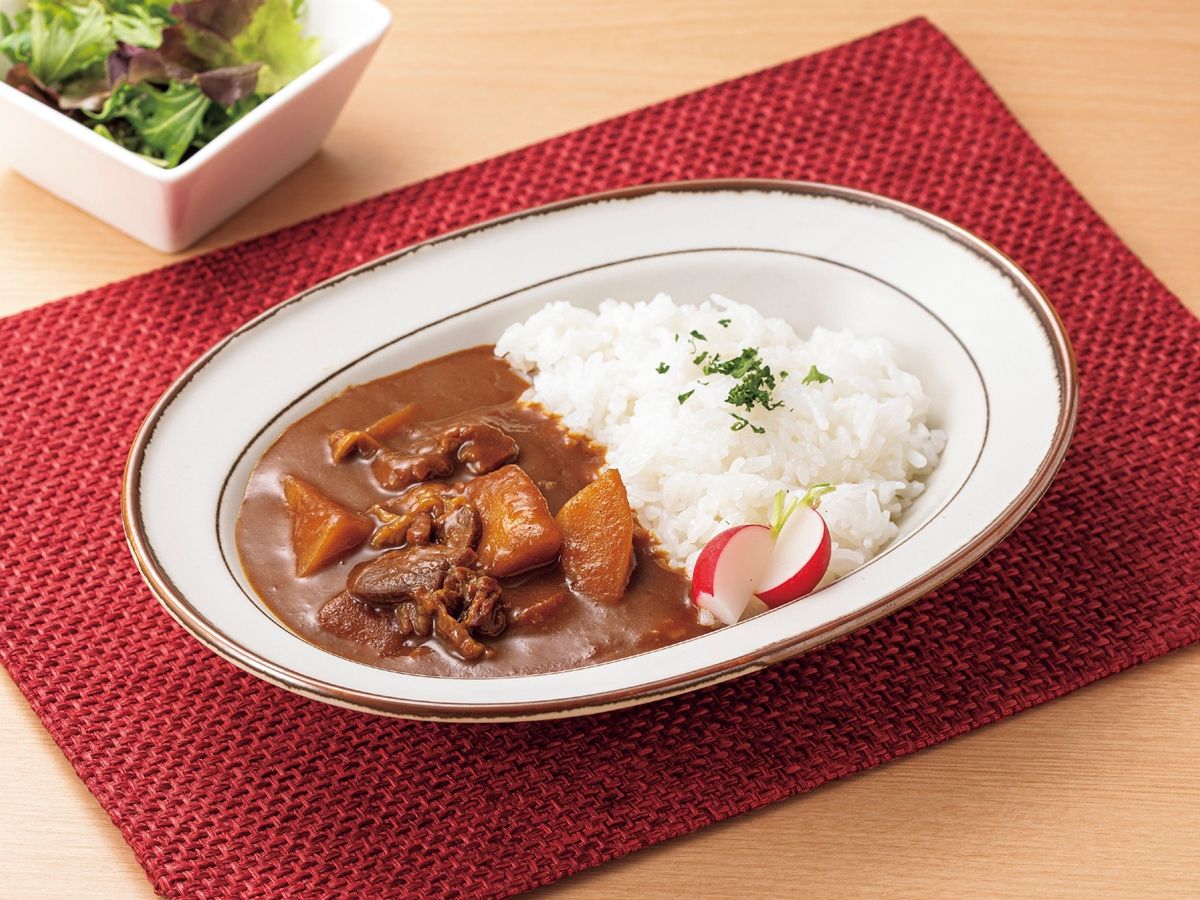お取り寄せ】黒毛和牛と国産野菜のビーフカレー＜全国送料込